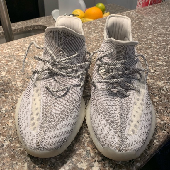 finish line yeezy static